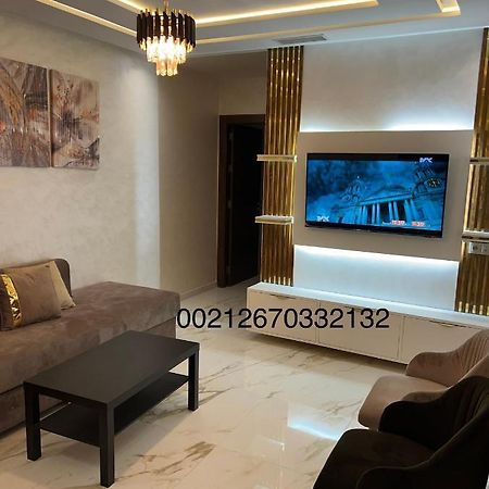 1 Apartment De Luxe Hay Almatar Надор Екстериор снимка
