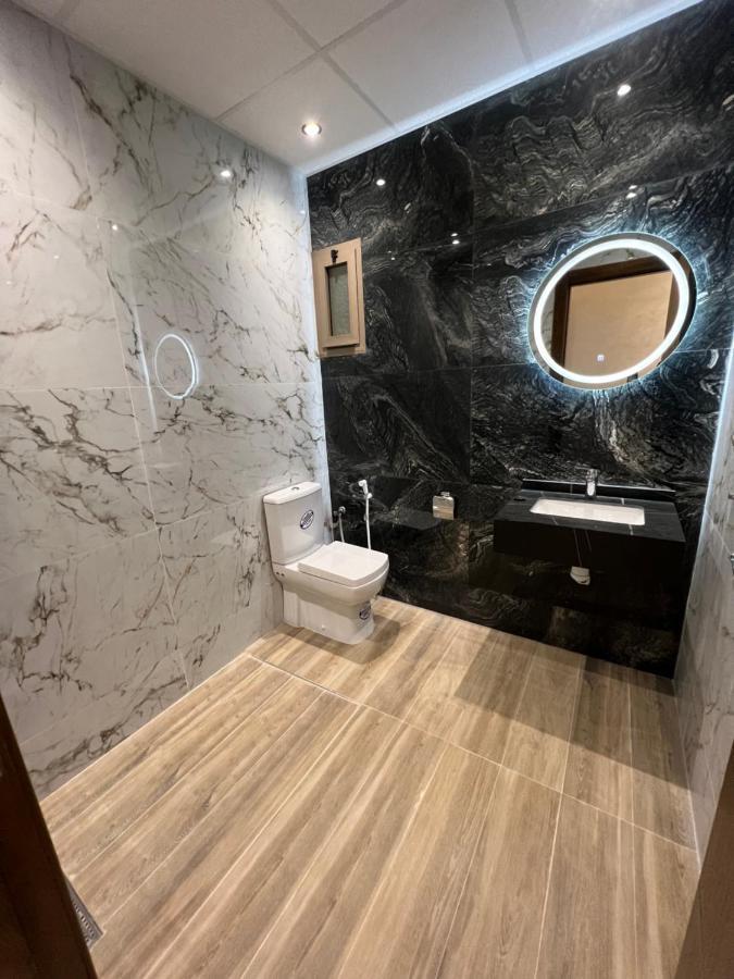 1 Apartment De Luxe Hay Almatar Надор Екстериор снимка
