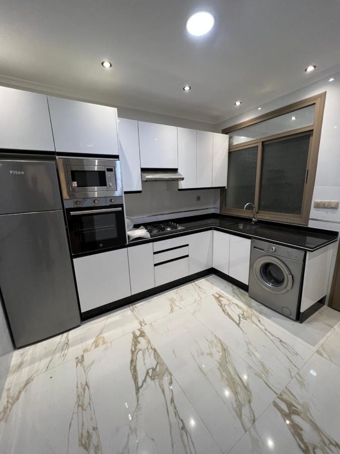 1 Apartment De Luxe Hay Almatar Надор Екстериор снимка