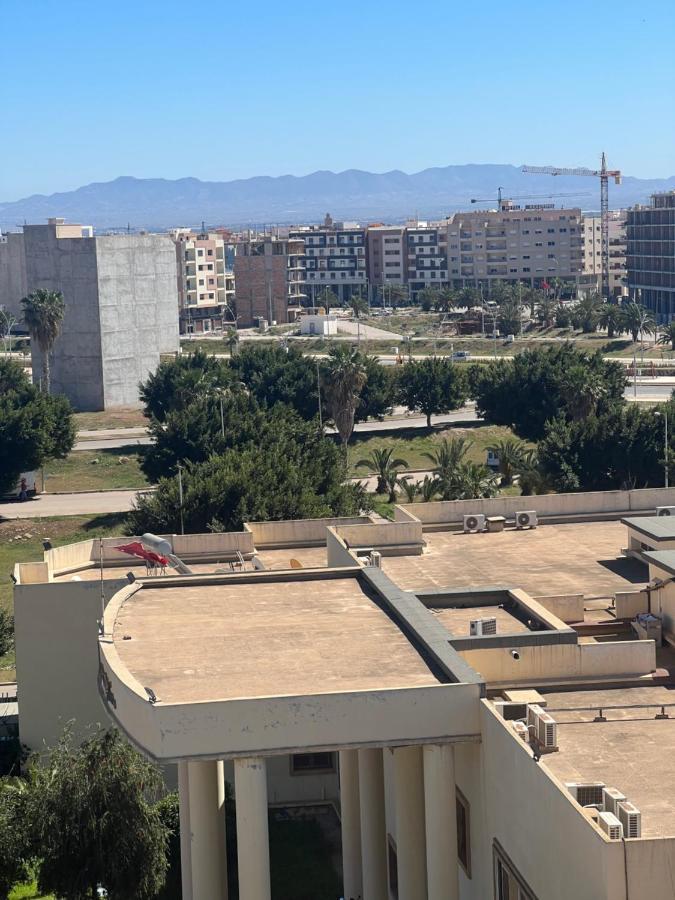 1 Apartment De Luxe Hay Almatar Надор Екстериор снимка