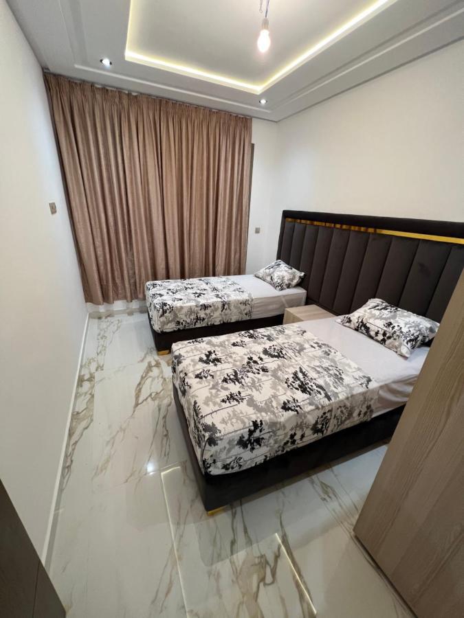 1 Apartment De Luxe Hay Almatar Надор Екстериор снимка